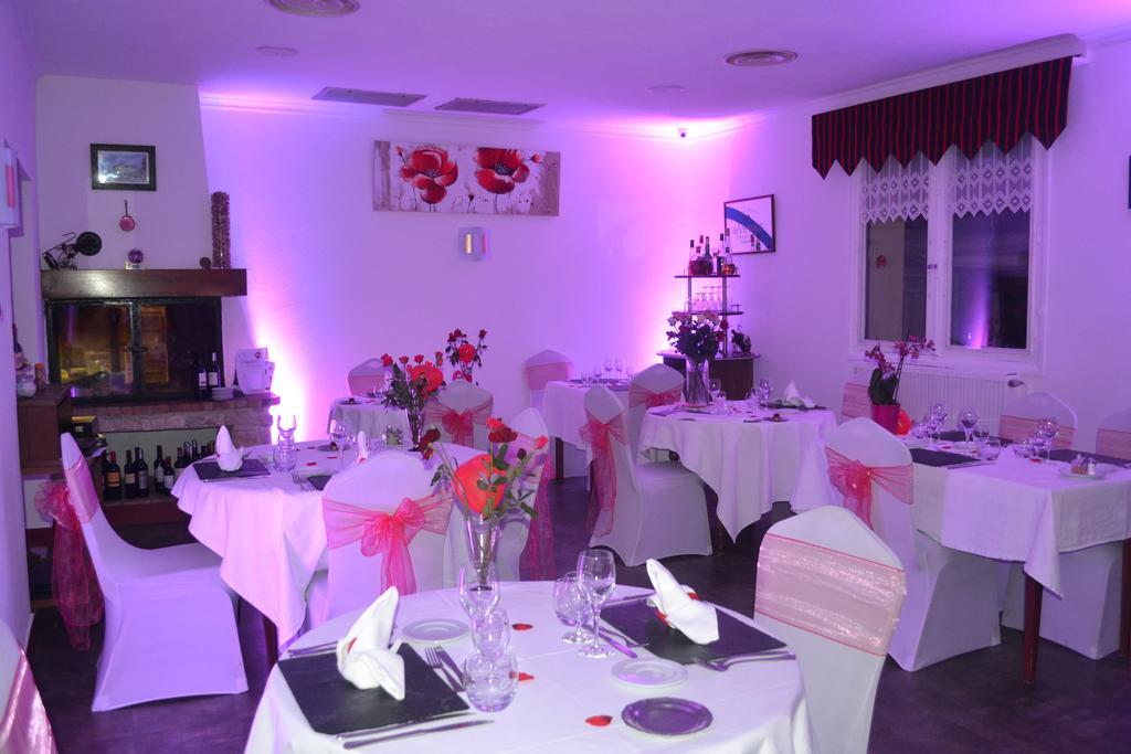 Hotel Restaurant La Braisiere Saint-Romain  Bagian luar foto