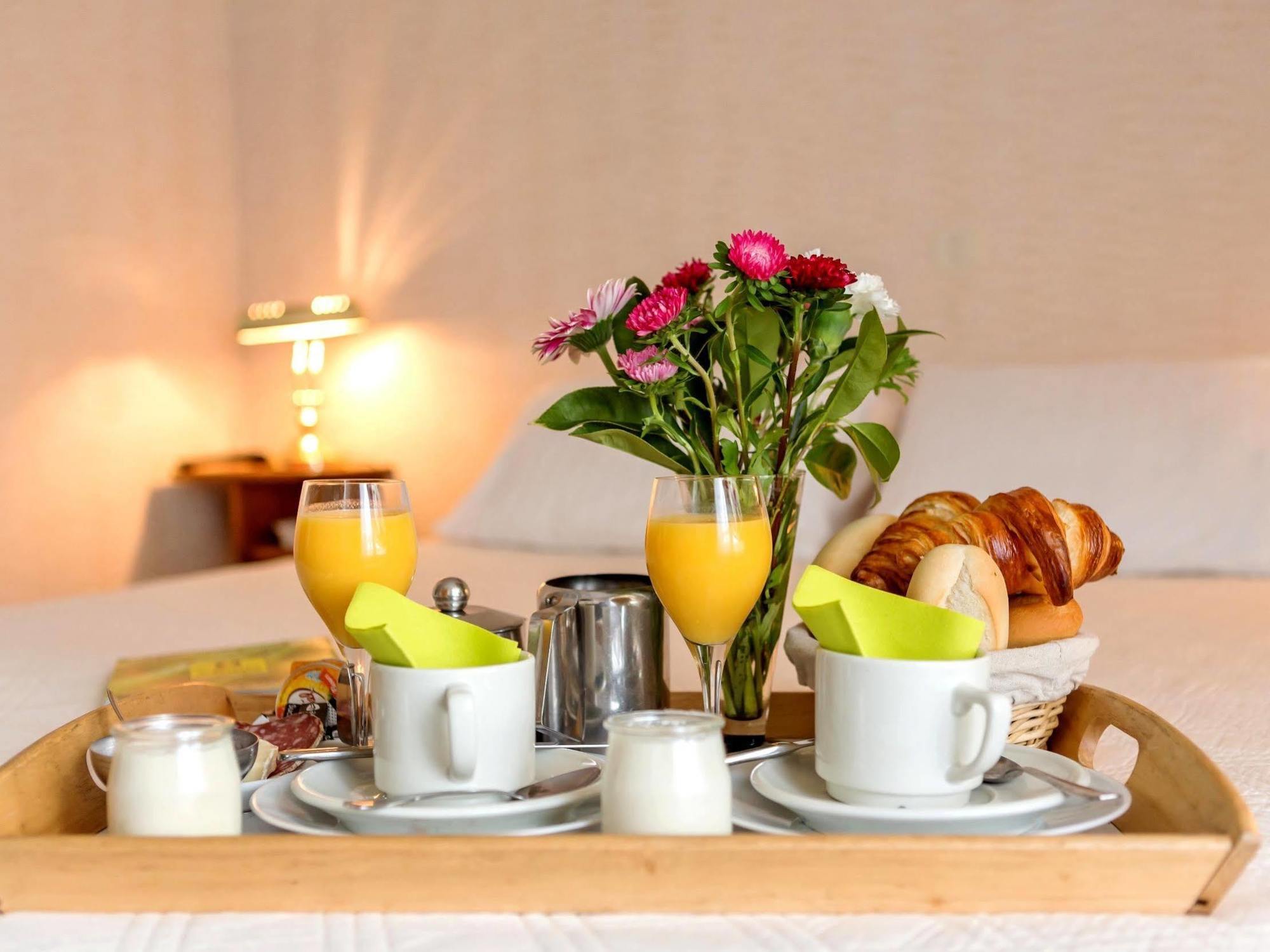 Hotel Restaurant La Braisiere Saint-Romain  Bagian luar foto